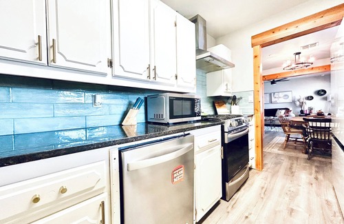 Midwest City House | Walking distance from restaurants, shopping, entertainment, and Tinker AFB