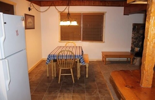 Summit Estates Cabin | Walking distance to Snow Summit Resort.