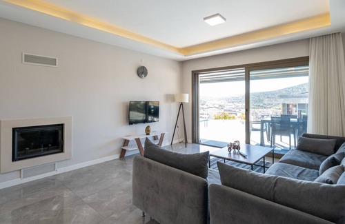 Cesme Villa | Walking Distance to Beach, Villa in Cesme - AWZ 107