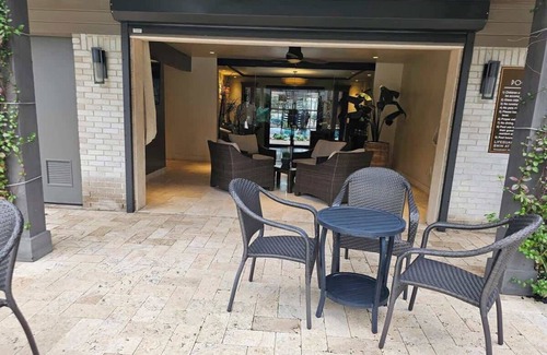 Uptown Condo | Walking Distance to Galleria | 2BR/2BA