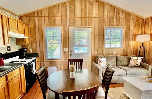 Marion Cottage | Walking Distance to Lake James: Private Resort Amenities