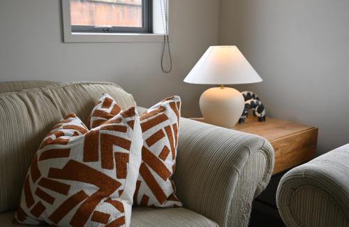Hamilton House | Walking distance to Rototuna Shopping Centre