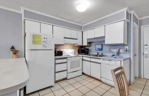 Myrtle Beach Apartment | Walking distance to the beach Ocean Forest Villas