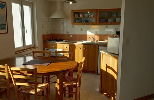 Locmaria House | Walking distance to the beach, with a nice wiev on the see and the country.