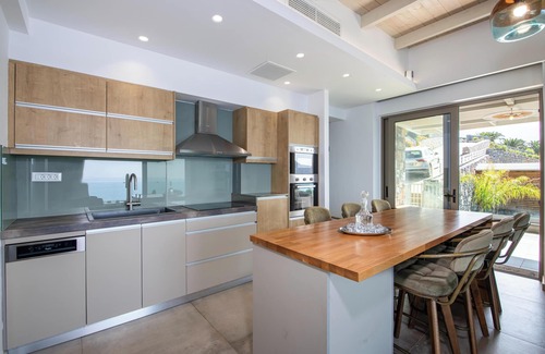 Agios Vasileios Villa | Walking distance to the beach with heated pool, hot tub, hammam and playground