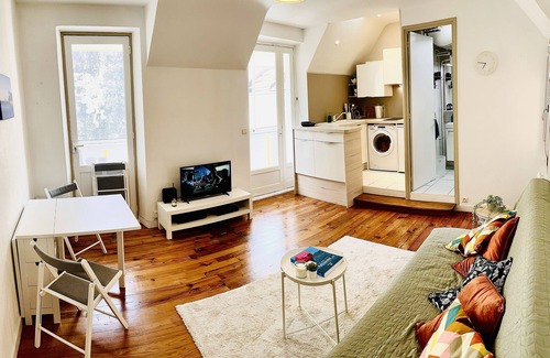 Biarritz City Centre Apartment | Walking distance to town and beaches. Beautiful apartment in Biarritz.