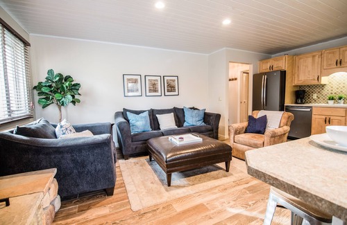 Boyne Falls Condo | Walking Distance To All Amenities - 3 bedroom, 2 bath, sleeps 12