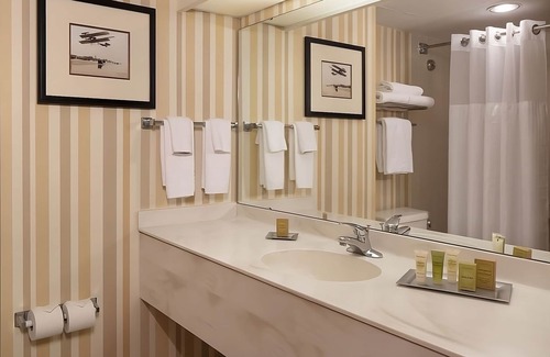 Brush - Stewarts Hotel | Walking Distance to Daytona Lagoon w/Pools & Spa!