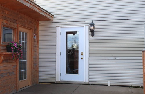 Bedford House | Walkout Guest Suite in basement with Pool, HotTub in Bedford