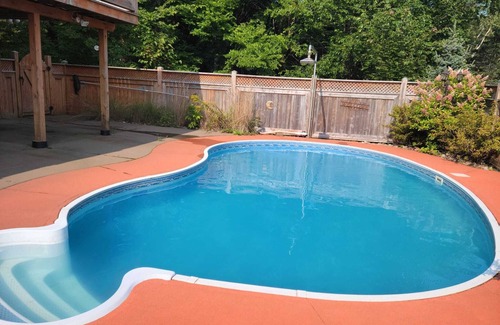 Bedford House | Walkout Guest Suite in basement with Pool, HotTub in Bedford