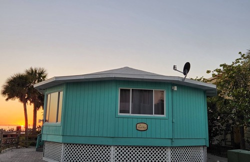 Englewood House | Walkout to the Beach! Beautiful Setting on the Gulf! Amazing Sunsets!