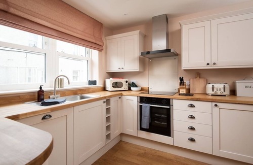 Coldstream Cottage | Wall Cottage in Coldstream, Scottish Borders - sleeping 4 guests in 2 bedrooms