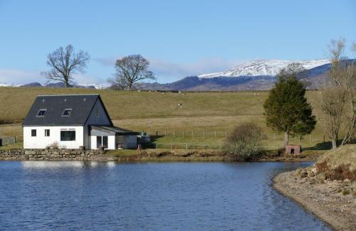 Crieff House | Wallace Lodge