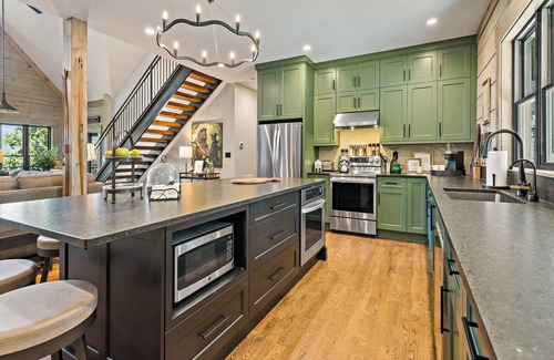 Black Mountain House | Wallace Mountain Lodge | Deck, Fire Pit & Year-round Mountain Views!
