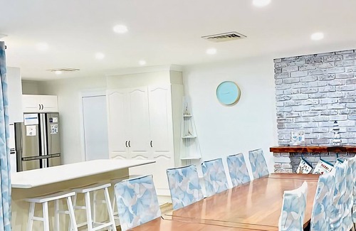 Surfside House | Wallaringa Street 100 metre to Clyde River