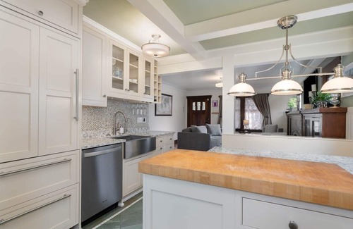 Fremont House | Wallingford Oasis, comfortable home near everything