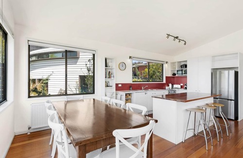 Anglesea House | Wallis by the sea I Pet Friendly