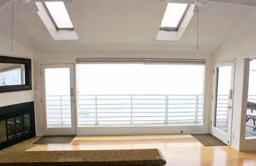 Eastern Malibu House | 'Walls of Glass' Malibu Oceanfront Beach House