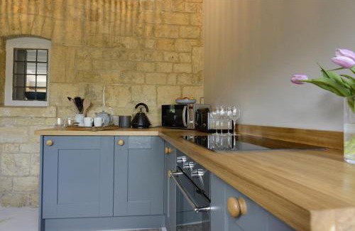 Moreton-in-Marsh House | Walnut Cottage
