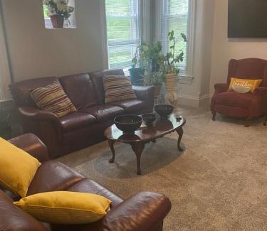 Walnut Hills House | Walnut Hills Studio/ Private room