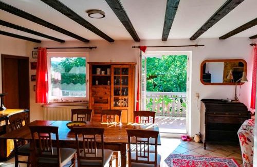 Herdwangen Schoenach House | Walnut House