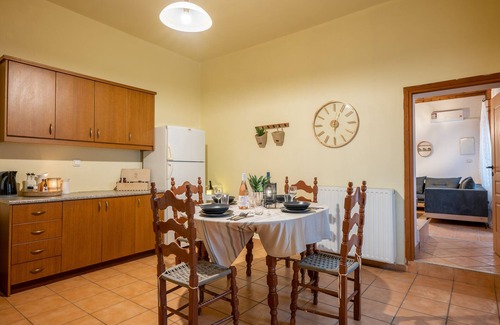 Archanes Villa | Walnut Tree Villa Ano Archanes-10km From Heraklion