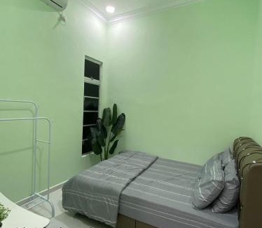 Kampung Pengkalan Maras House | Wan Geylang Homestay
