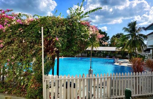 Si Rusa Apartment | Wan's Apartment Bayu Beach Resort