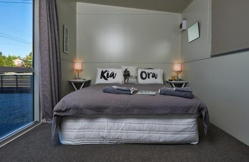 Wanaka Apartment | WanaHaka - Lake Wanaka & Town at your door