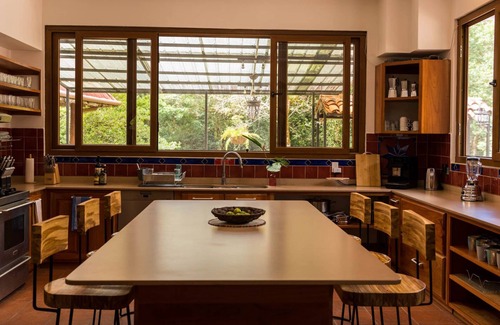 Dolega House | Wanakaset Forest Exceptional river front estate w/pool, btw Boquete & David