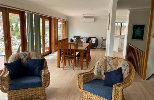 Salamander Bay House | Wanda House - Close to beach Linen Pets