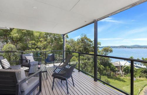 Salamander Bay House | Wanda Point House - pure tranquillity and walk to beach