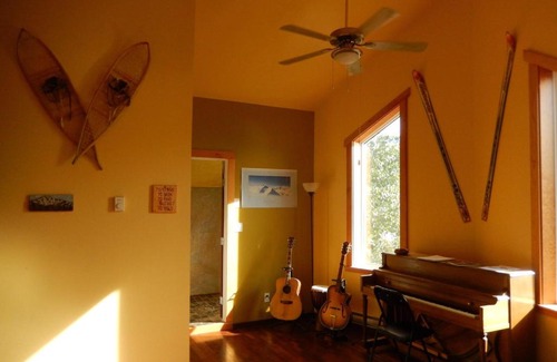 Haines Junction Hostel | Wanderer's Inn Backpackers Hostel