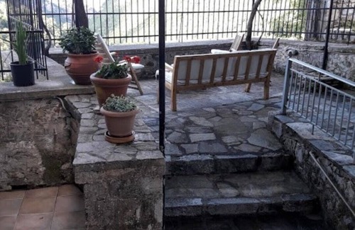 Tripi House | Wanderer's Lodge