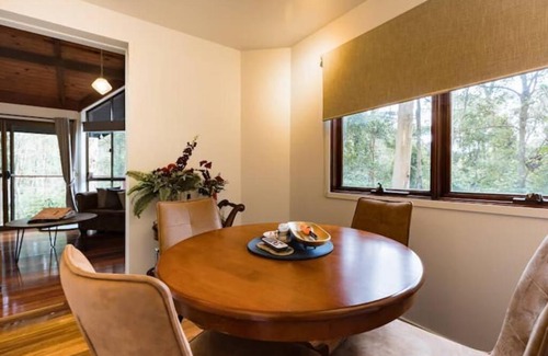 Wongawallan Cabin | Wanderers Willow Chalet 9A Double Room