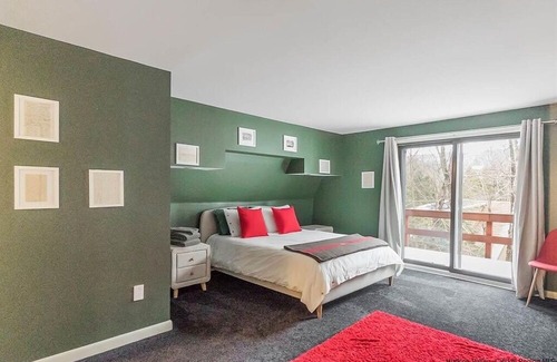 Hunter Ski Chalet | Wanderlust Catskills at base of Hunter Mountain