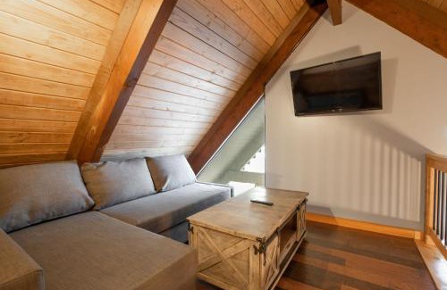 Ocean Shores Hotel | Wanderlust Inn