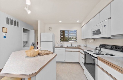 Wapato Point Condo | Wapato Point Condo on Lake Chelan with Resort Amenities! 2Bed/2Bath, Upper Floor-Unit 669