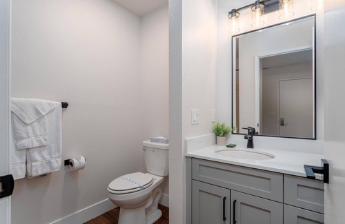 Wapato Point Condo | Wapato Point Condo with Resort Amenities! 2bed/2bath, ground floor, unit 620