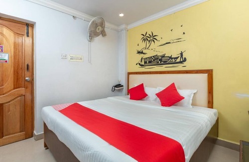 Tirupati Hotel | Wardrobe Classic Rooms in Tirupati