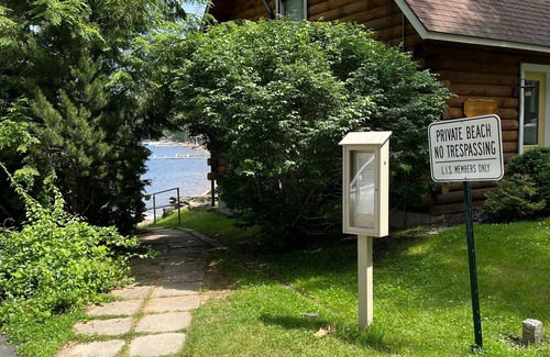 Standish House | Wards cove Sebago Lake