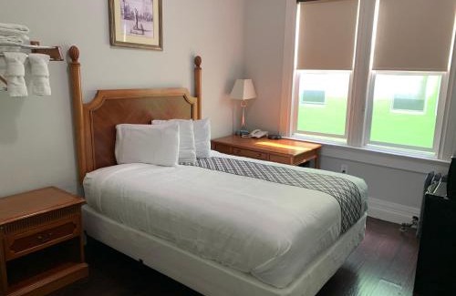 Tenderloin Hotel | Warfield Hotel