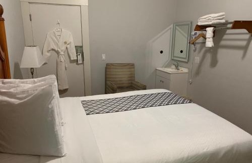 Tenderloin Hotel | Warfield Hotel