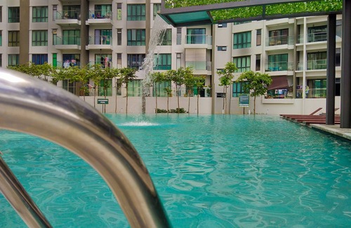Seri Kembangan Condo | WarihHomestay 2 Bedroom Near UPM Serdang