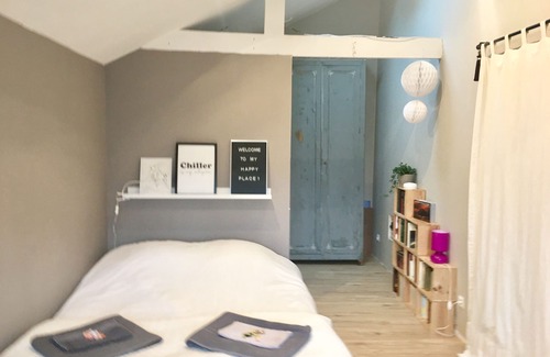 Montgeron Bed & Breakfast | Warm and comfortable outbuilding near Paris