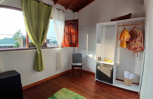 Nuqui House | Warm and Family Accommodation. Ideal for Couples and Families. 2 min Beach.