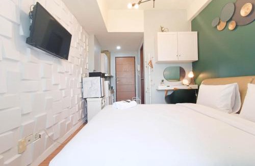 Panakkukang Apartment | Warm and Homey Studio at Vida View Makassar Apartment By Travelio
