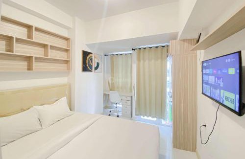 Java Apartment | Warm and Simply Look Studio Tokyo Riverside PIK 2 Apartment By Travelio