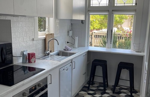 Devonport Apartment | Warm and Sunny Home Steps from Devonport Beaches