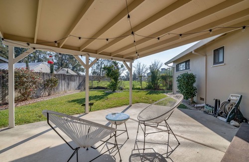 Elk Grove House | Warm and Sweet 3B2B house next to parks